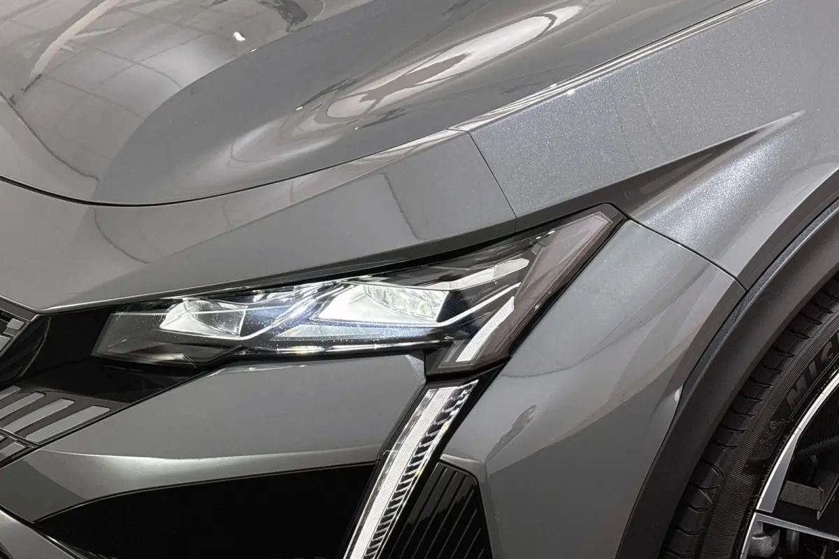 1.2 Hybrid 145 e-DCS6 GT 360 Camera Stuurverwarming Apple CarPlay Dodehoek