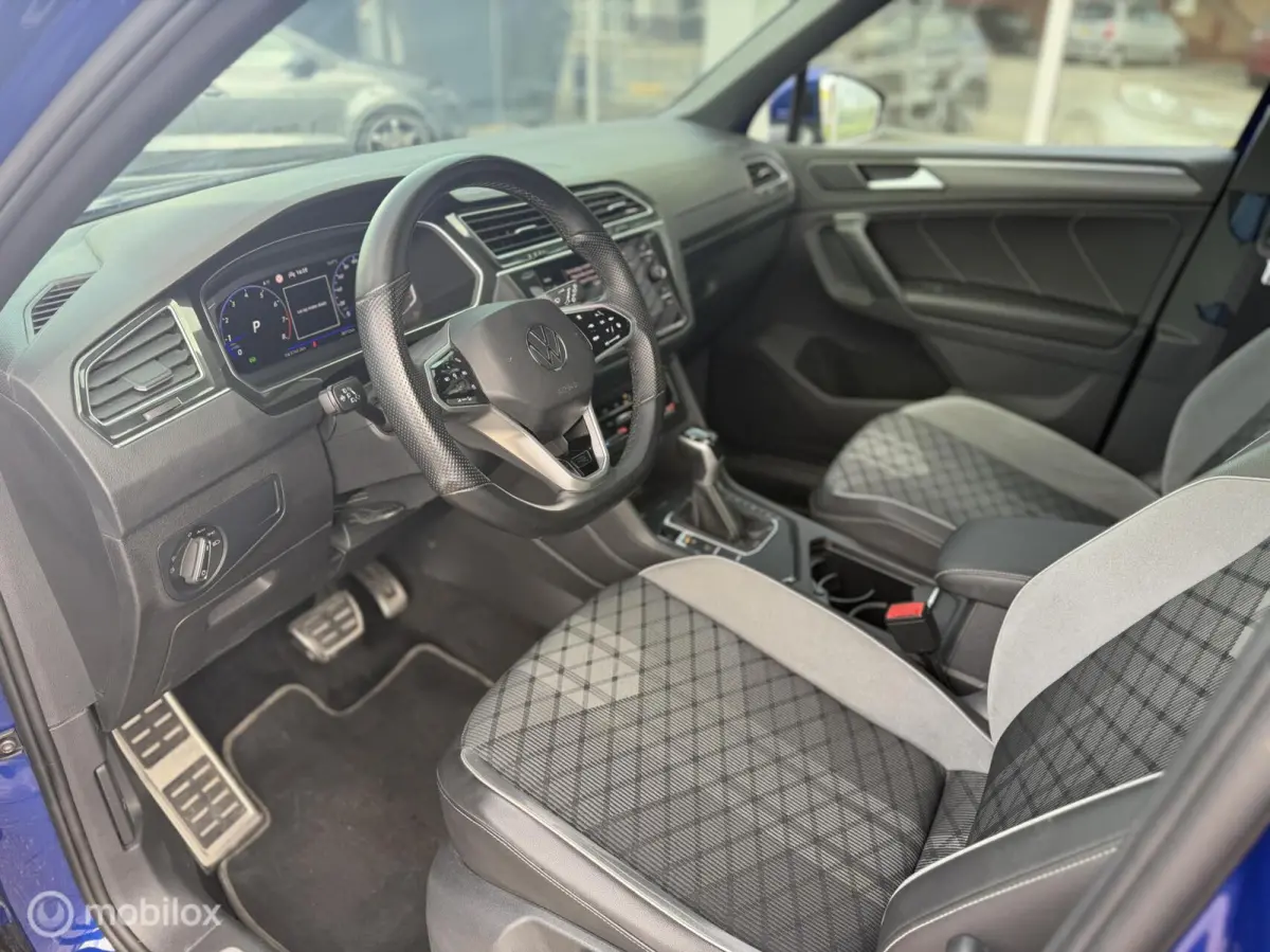 1.5 TSI R-Line Business DSG ACC Camera
