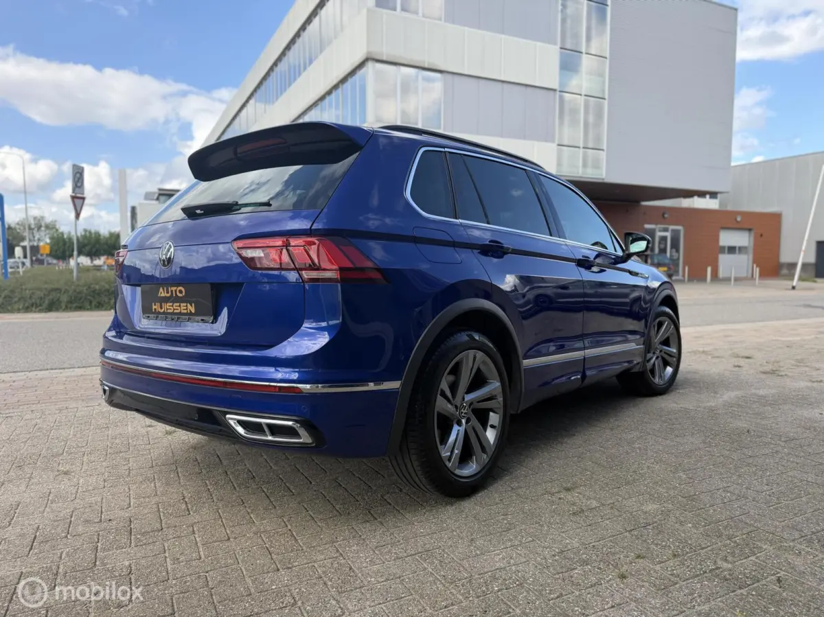 1.5 TSI R-Line Business DSG ACC Camera