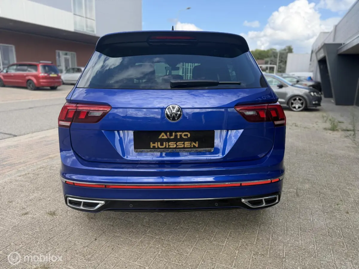 1.5 TSI R-Line Business DSG ACC Camera