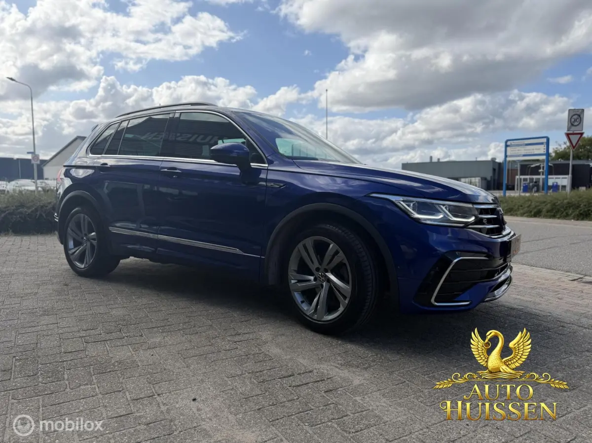 1.5 TSI R-Line Business DSG ACC Camera