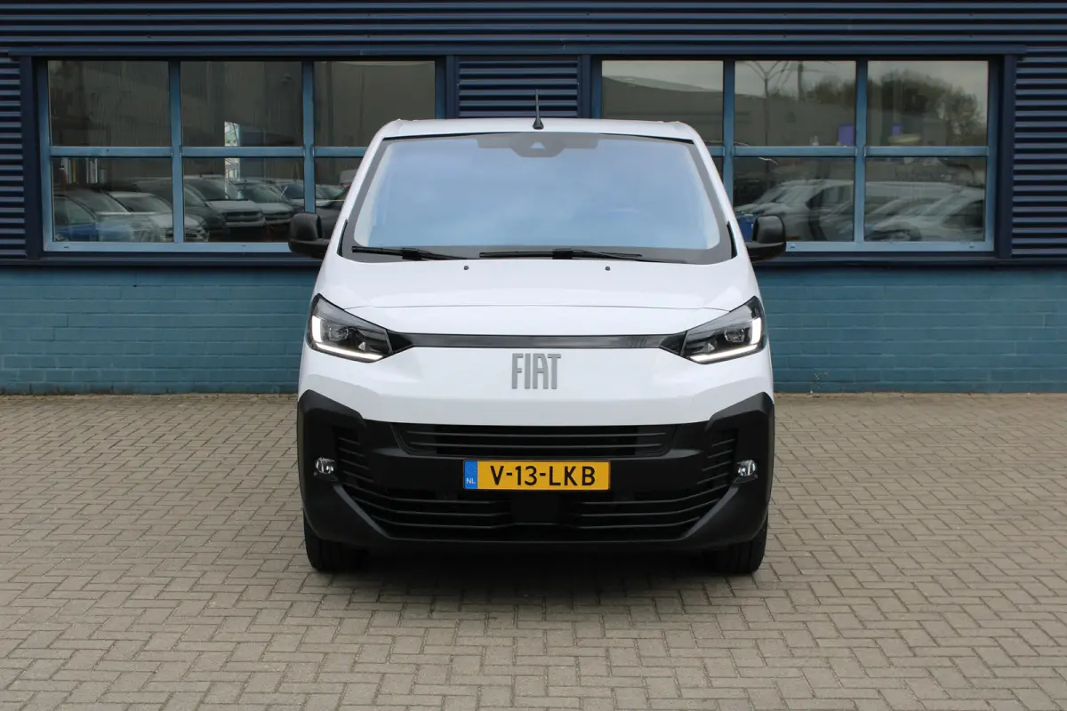 L3 2.0 Diesel 145 PK TREKHAAK | CAMERA | NAVI | DRAADLOOS CARPLAY | ALL-SEASON BANDEN | LED KOPLAMPEN | BETIMMERING LAADRUIMTE