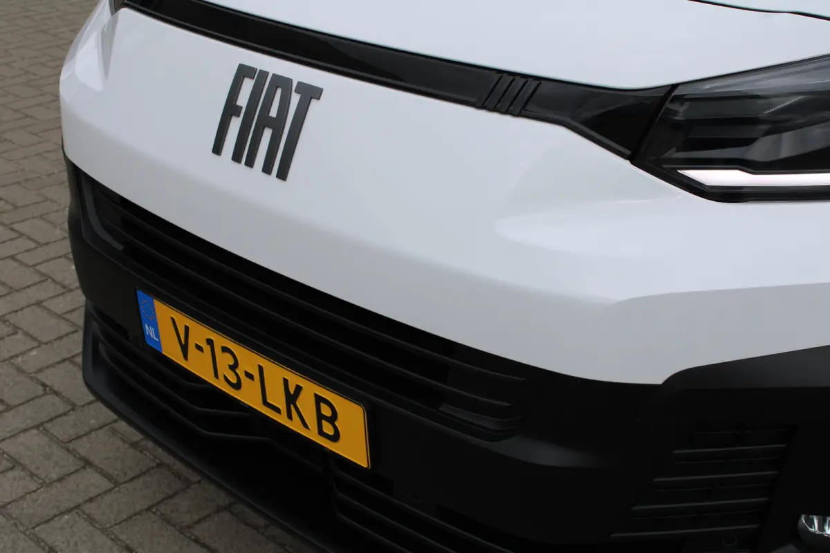 L3 2.0 Diesel 145 PK TREKHAAK | CAMERA | NAVI | DRAADLOOS CARPLAY | ALL-SEASON BANDEN | LED KOPLAMPEN | BETIMMERING LAADRUIMTE