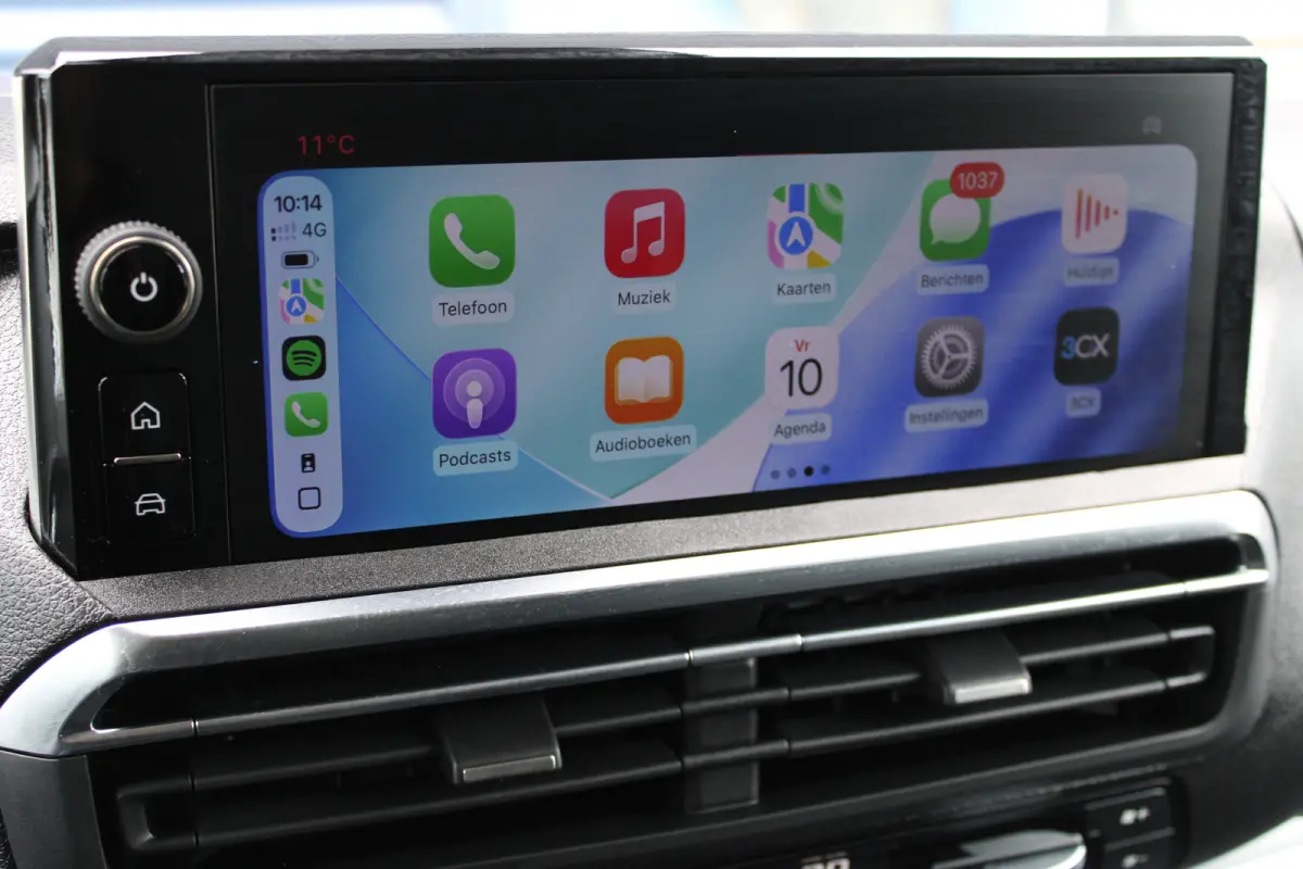 L3 2.0 Diesel 145 PK TREKHAAK | CAMERA | NAVI | DRAADLOOS CARPLAY | ALL-SEASON BANDEN | LED KOPLAMPEN | BETIMMERING LAADRUIMTE