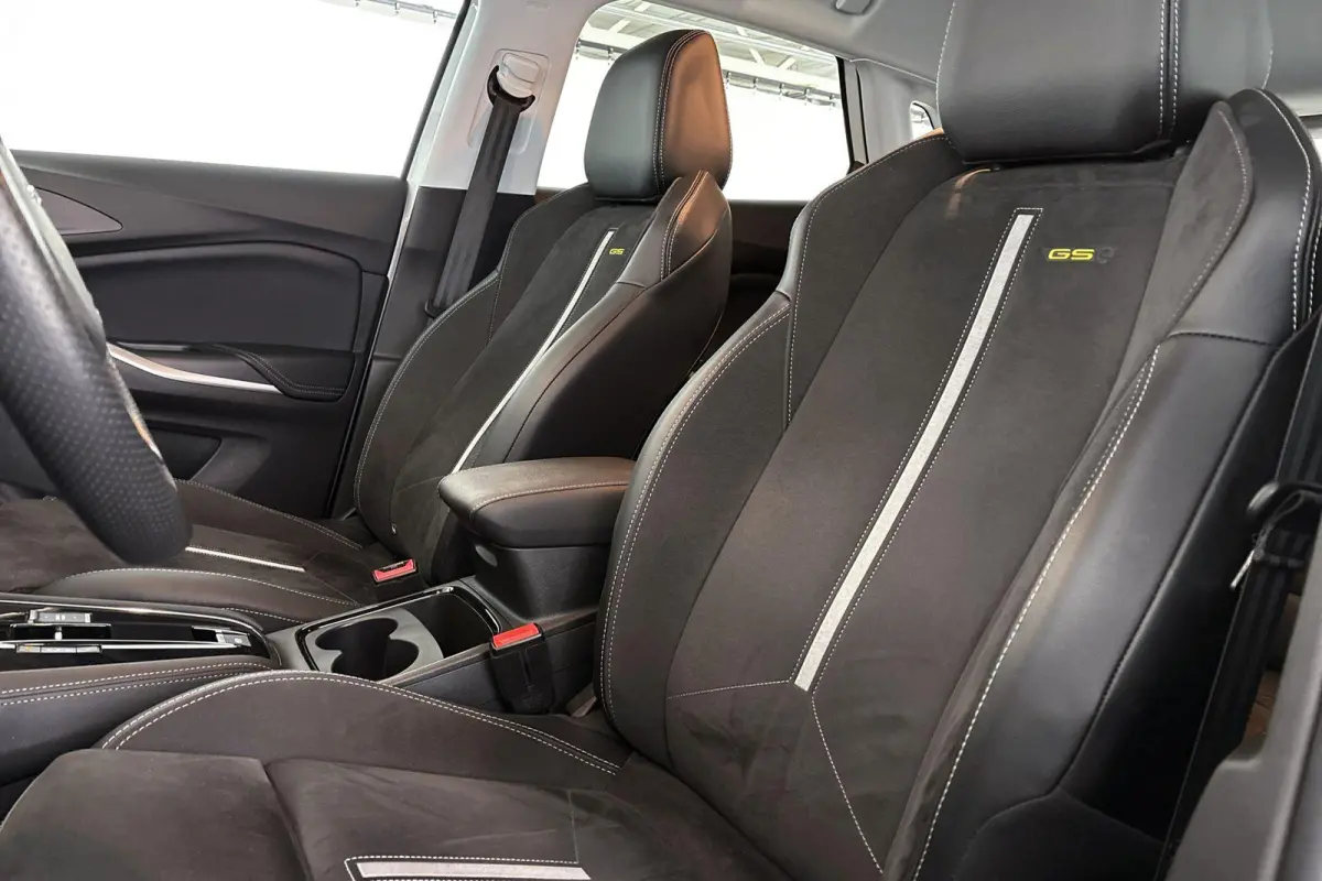 1.6 Turbo Plug-In Hybrid 4x4 GSe Stoel-Stuurverwarming Trekhaak Apple CarPlay