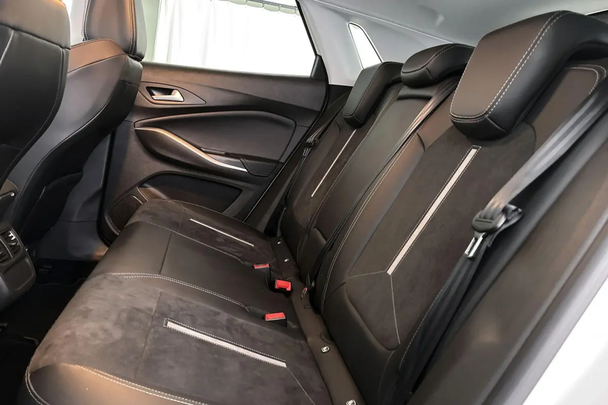 1.6 Turbo Plug-In Hybrid 4x4 GSe Stoel-Stuurverwarming Trekhaak Apple CarPlay