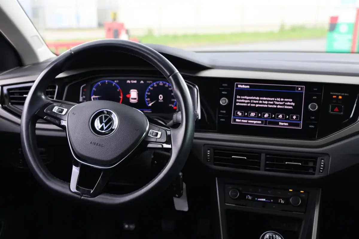 1.0 TSI Comfortline Business| Carplay | Navigatie | Digitaal Dashboard |
