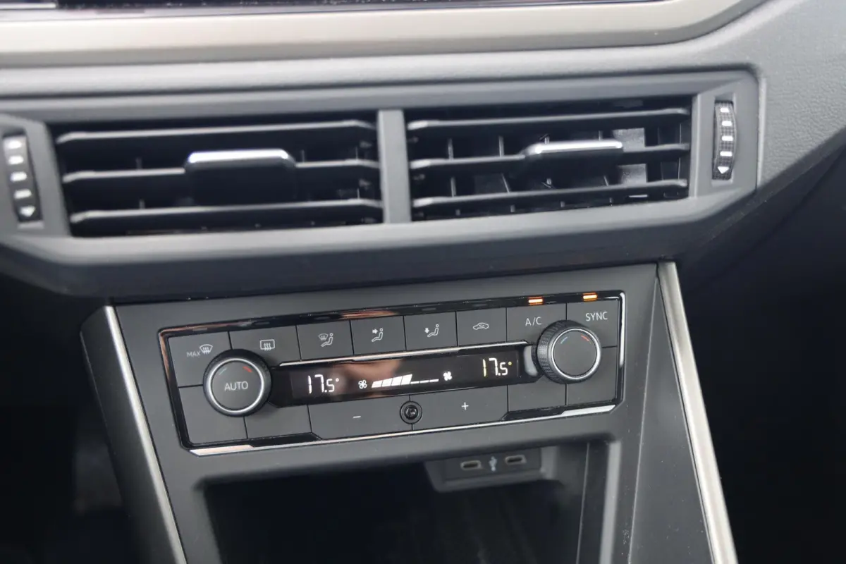 1.0 TSI Comfortline Business| Carplay | Navigatie | Digitaal Dashboard |