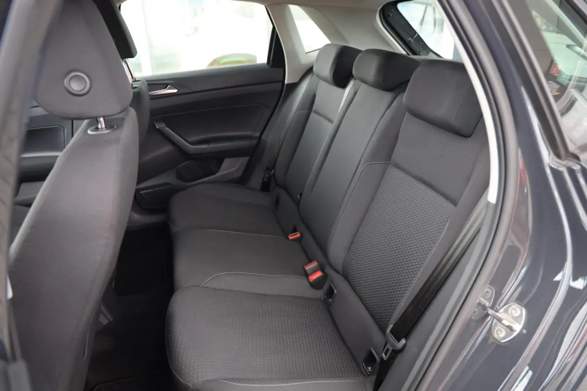 1.0 TSI Comfortline Business| Carplay | Navigatie | Digitaal Dashboard |