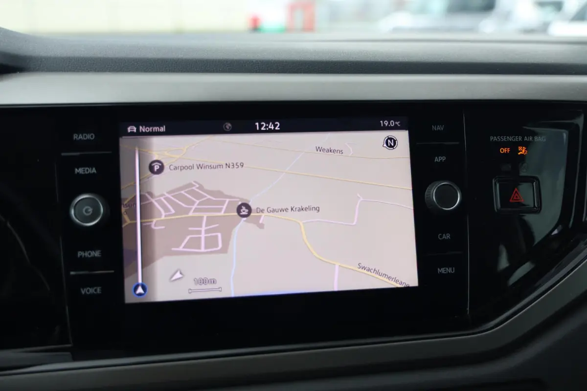 1.0 TSI Comfortline Business| Carplay | Navigatie | Digitaal Dashboard |