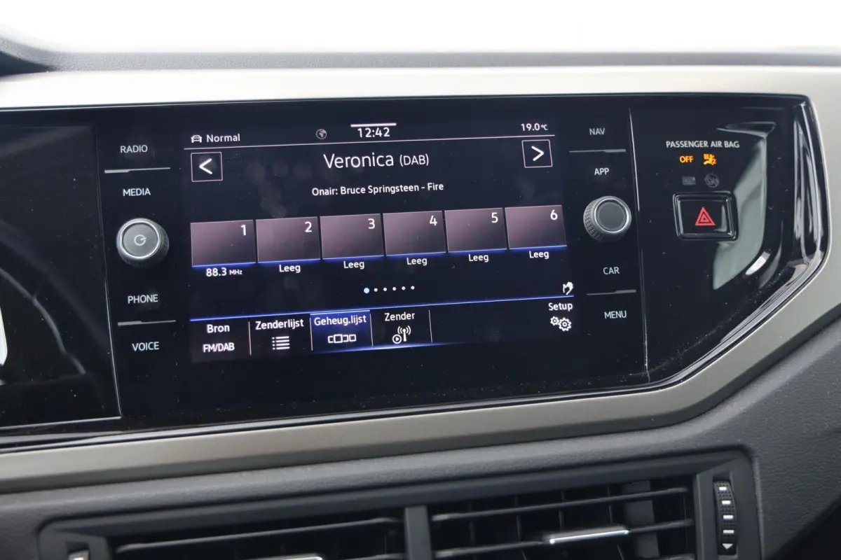 1.0 TSI Comfortline Business| Carplay | Navigatie | Digitaal Dashboard |