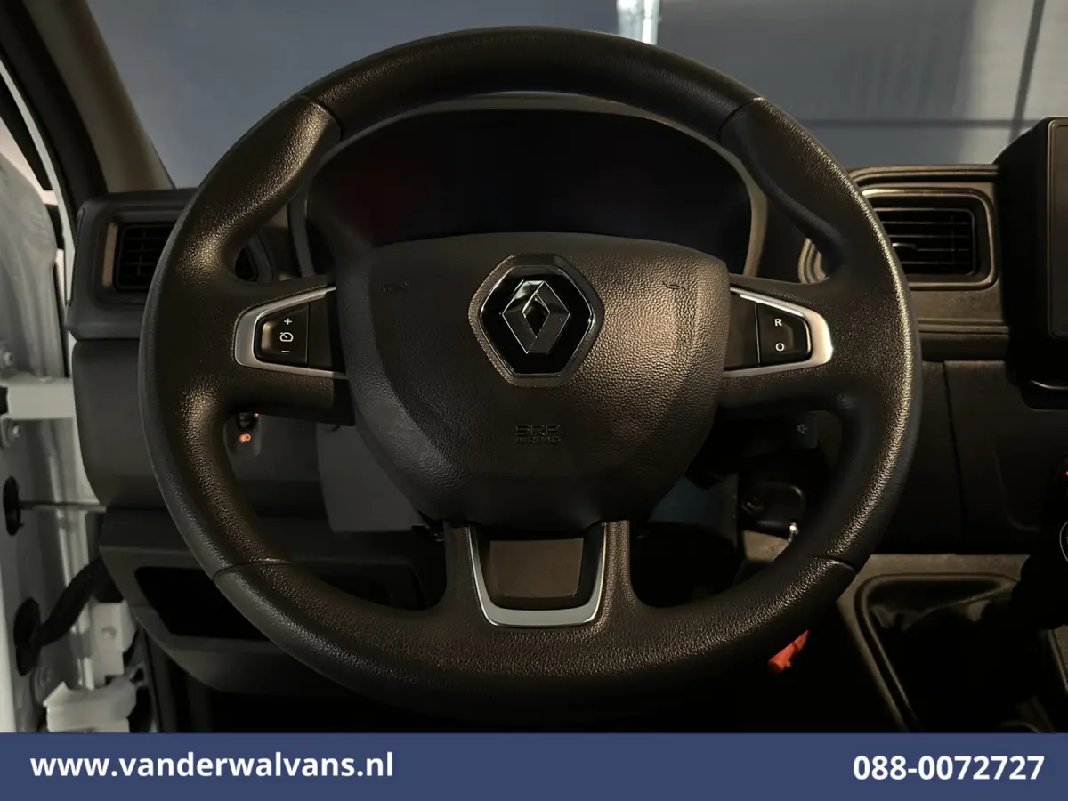 2.3 dCi 146pk Bakwagen 222cm Hoog Laadklep Euro6 Airco | Camera | Navigatie | LED | Cruisecontrol Bijrijdersbank