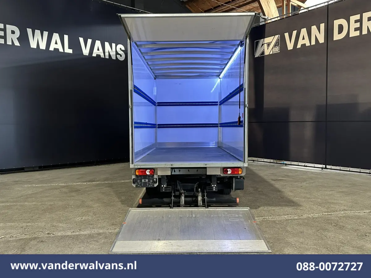 2.3 dCi 146pk Bakwagen 222cm Hoog Laadklep Euro6 Airco | Camera | Navigatie | LED | Cruisecontrol Bijrijdersbank