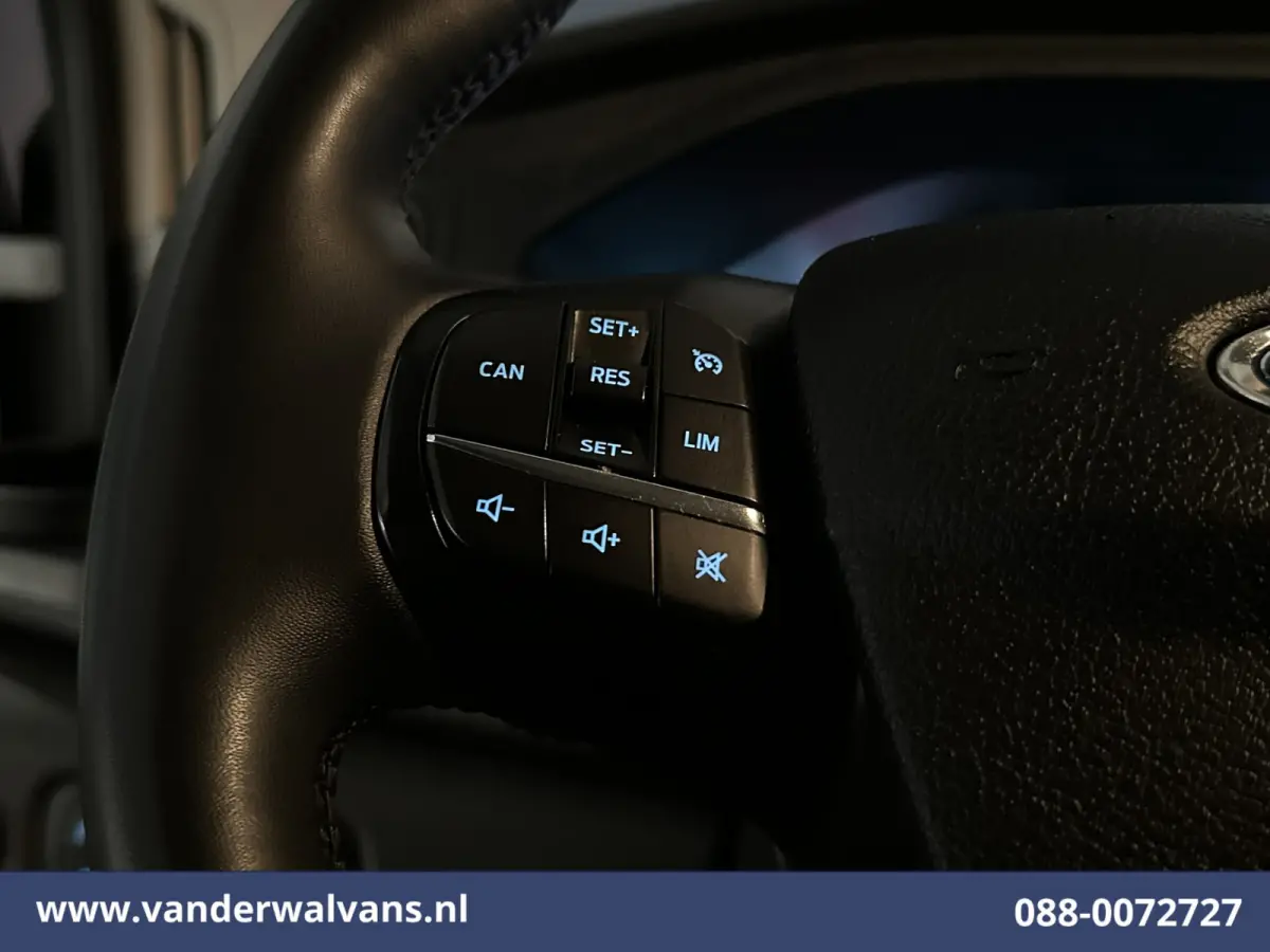 2.0 TDCI 155pk Bakwagen 225cm Hoog Laadklep Euro6 Airco | 1050kg laadvermogen | Camera | Cruisecontrol | Verwarmde voorruit Bijrijdersbank