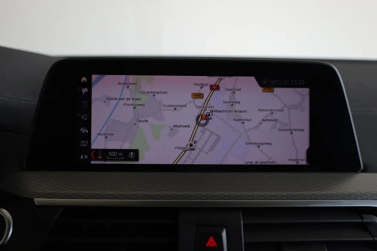 xDrive20i High Executive |M Sport | Panorama dak | trekhaak elektrisch | Stoelverwarming | HiFi-luidsprekerssysteem