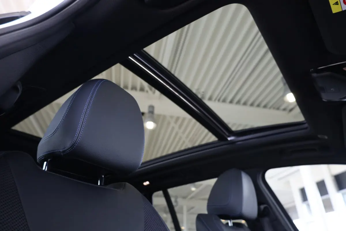 xDrive20i High Executive |M Sport | Panorama dak | trekhaak elektrisch | Stoelverwarming | HiFi-luidsprekerssysteem
