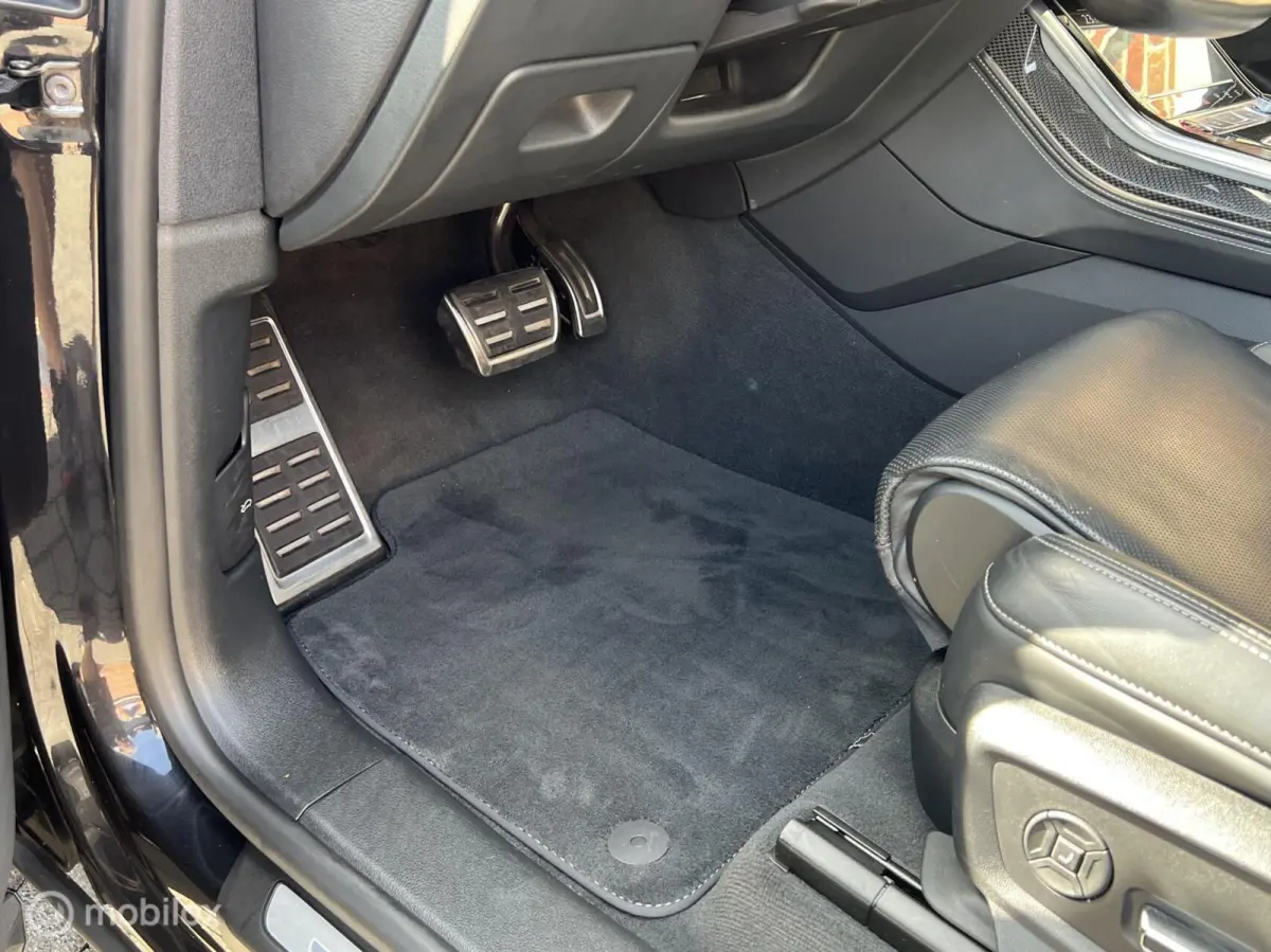 SQ8 V8 4.0 TDI SQ8 525 PK quattro Full Options !
