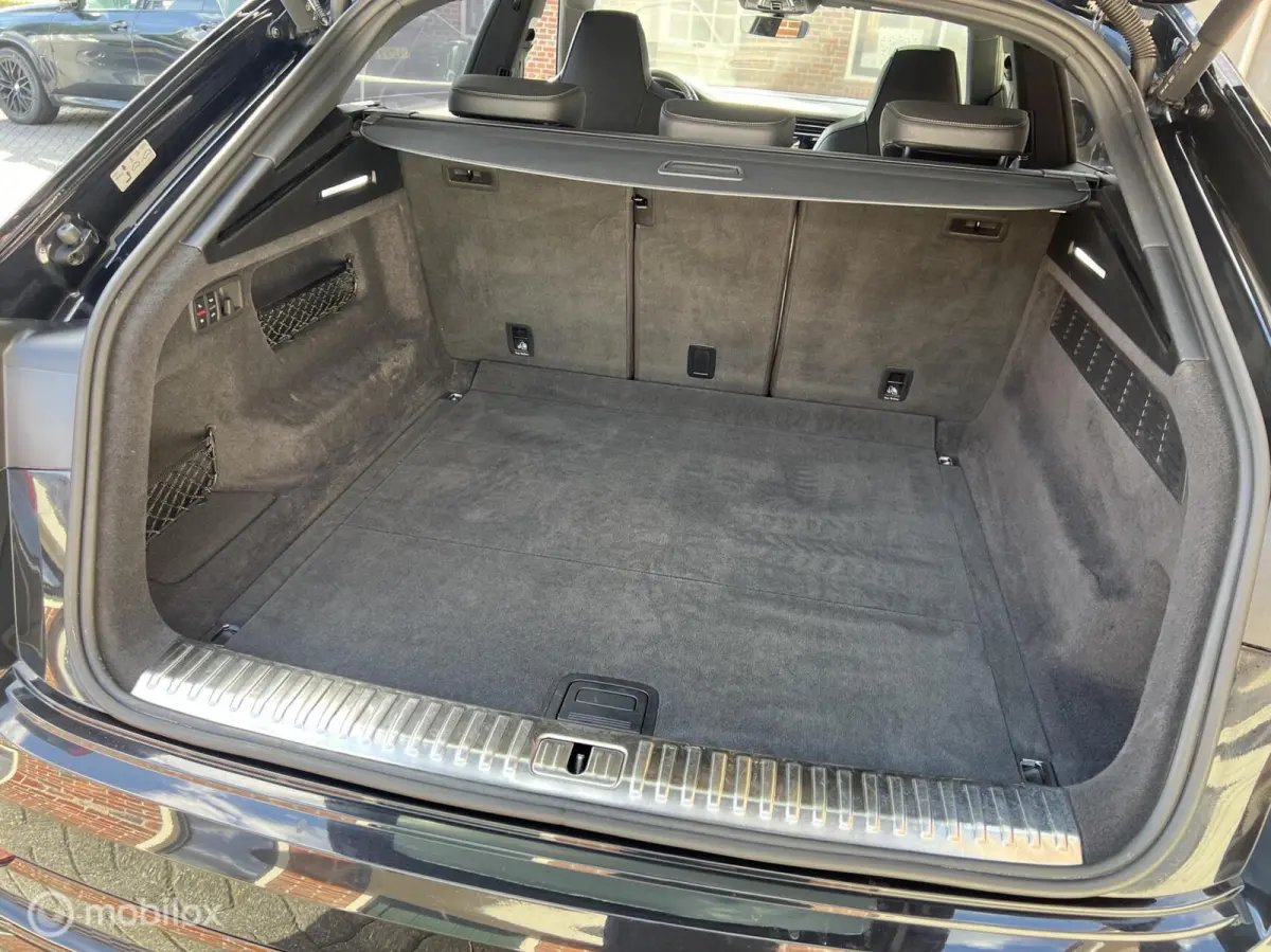 SQ8 V8 4.0 TDI SQ8 525 PK quattro Full Options !
