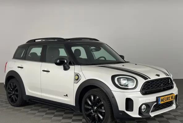 1.5 Cooper ALL4 Yours | LEDER | PANORAMADAK | harman/kardon | EL. Stoelen *SOH 96.3%*
