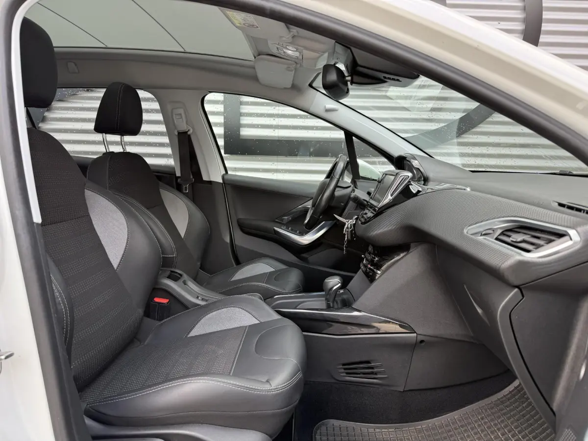 1.2 PureTech Allure 2e Eigenaar|Navi|Pano|Carplay|Clima|Cruise|PDC|Dealer Onderhouden|APK tot 02-2027