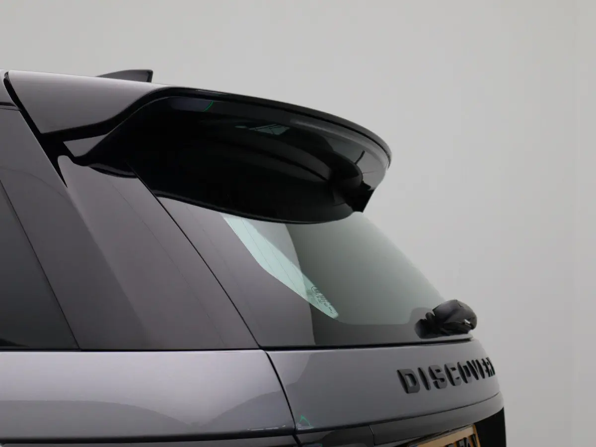 P300e R-Dynamic SE | Stoelverwarming | Adaptive cruise control | Memory stoel |