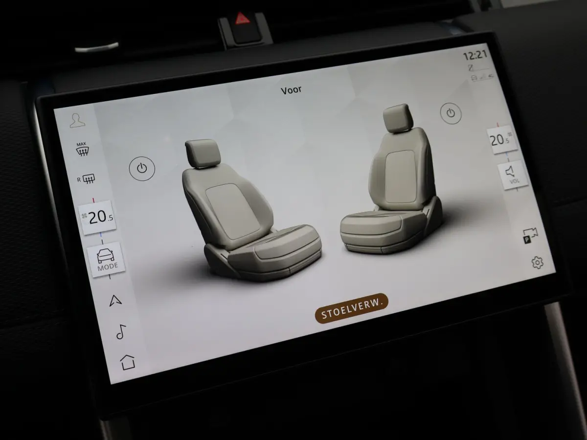 P300e R-Dynamic SE | Stoelverwarming | Adaptive cruise control | Memory stoel |