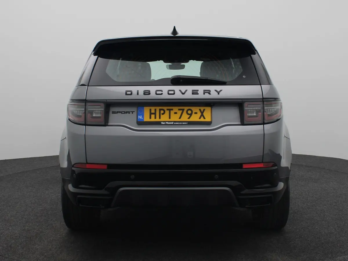 P300e R-Dynamic SE | Stoelverwarming | Adaptive cruise control | Memory stoel |