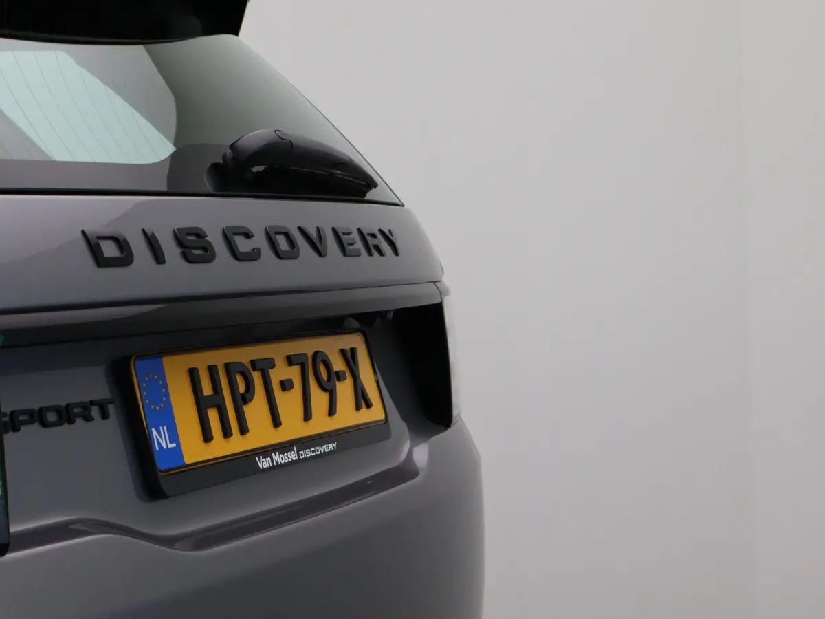 P300e R-Dynamic SE | Stoelverwarming | Adaptive cruise control | Memory stoel |