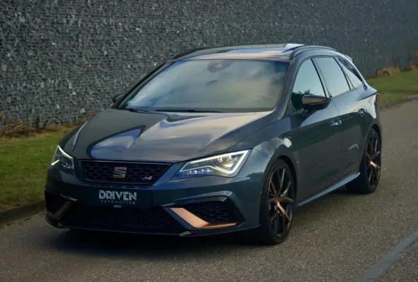 CUPRA R ST 300 | Brembo - Carbon - Pano - Beats