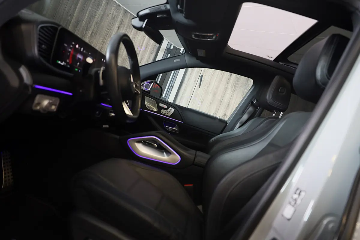 400 e 4MATIC AMG 63 Look / Head Up / Luchtvering / Memory / Acc / Lane Assist / Burmester / Leder / 23 In
