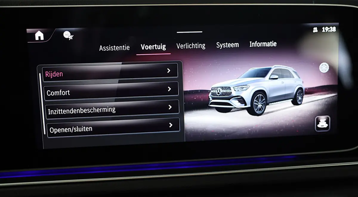 400 e 4MATIC AMG 63 Look / Head Up / Luchtvering / Memory / Acc / Lane Assist / Burmester / Leder / 23 In