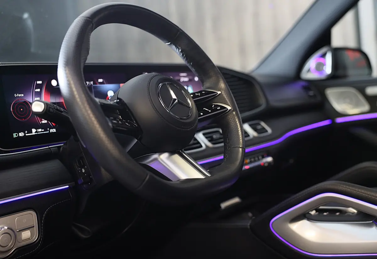 400 e 4MATIC AMG 63 Look / Head Up / Luchtvering / Memory / Acc / Lane Assist / Burmester / Leder / 23 In