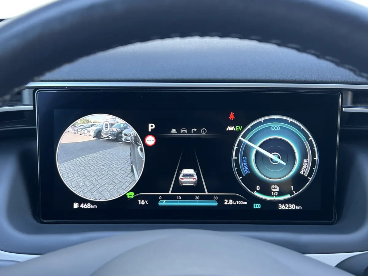1.6 T-GDI PHEV Premium Sky 4WD | Pano | Leder | LED