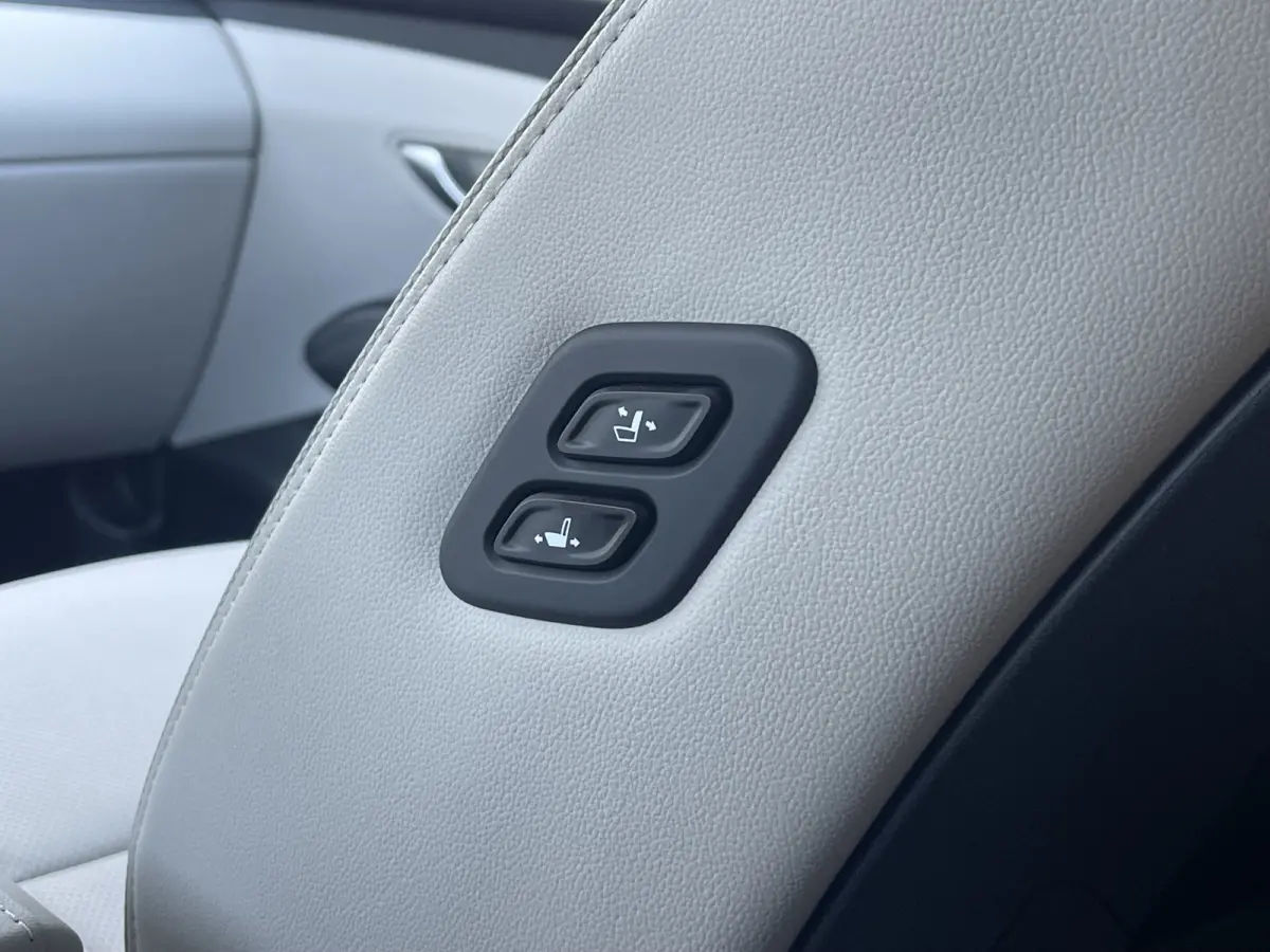1.6 T-GDI PHEV Premium Sky 4WD | Pano | Leder | LED