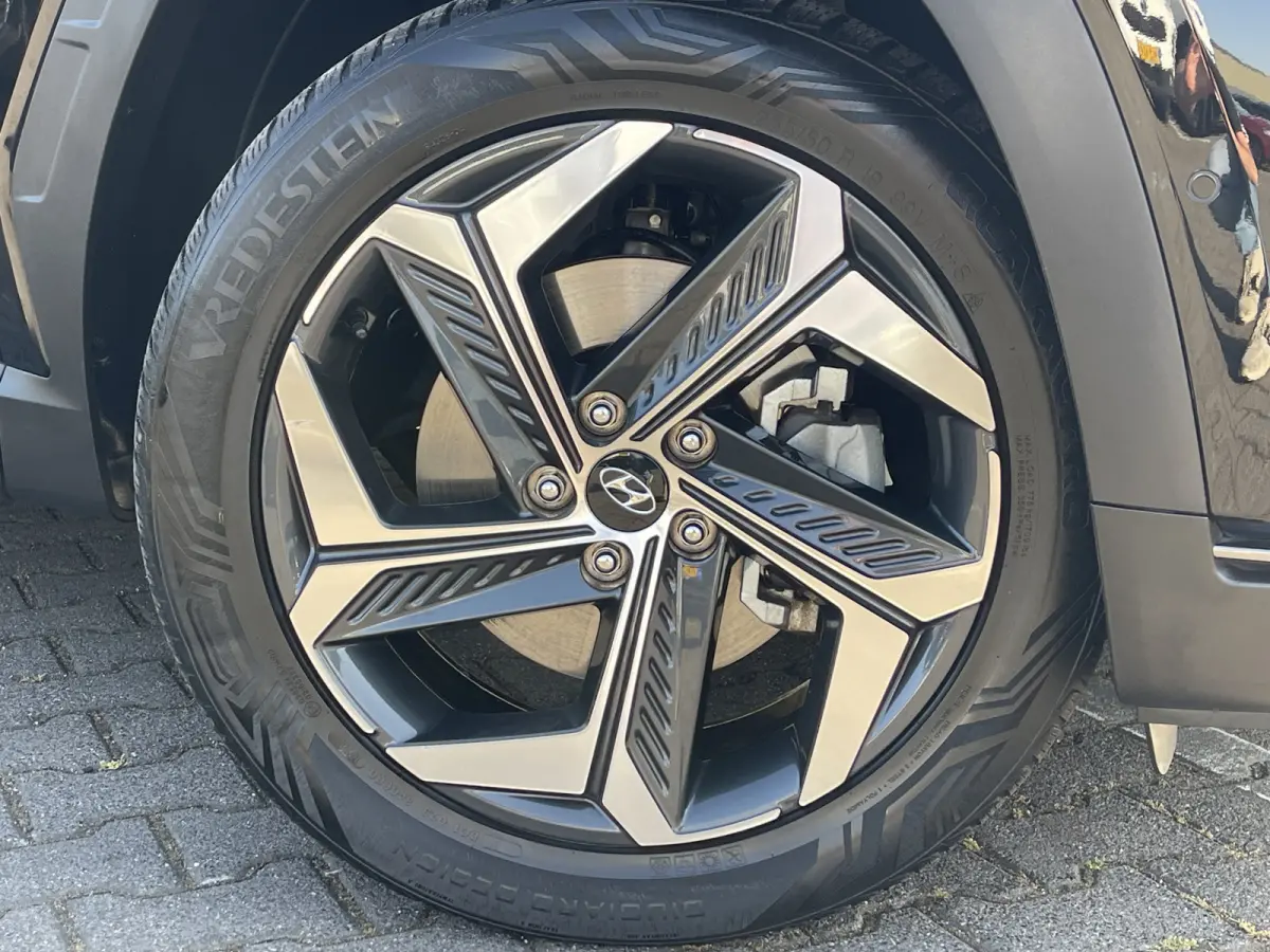 1.6 T-GDI PHEV Premium Sky 4WD | Pano | Leder | LED