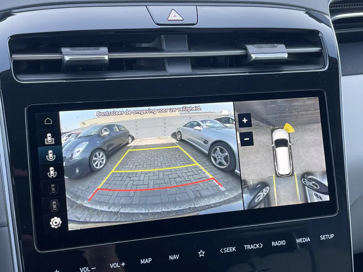 1.6 T-GDI PHEV Premium Sky 4WD | Pano | Leder | LED