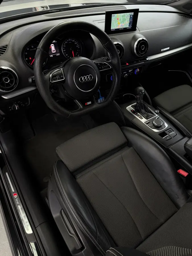 1.4 TFSI CoD 3x S-Line Navigatie