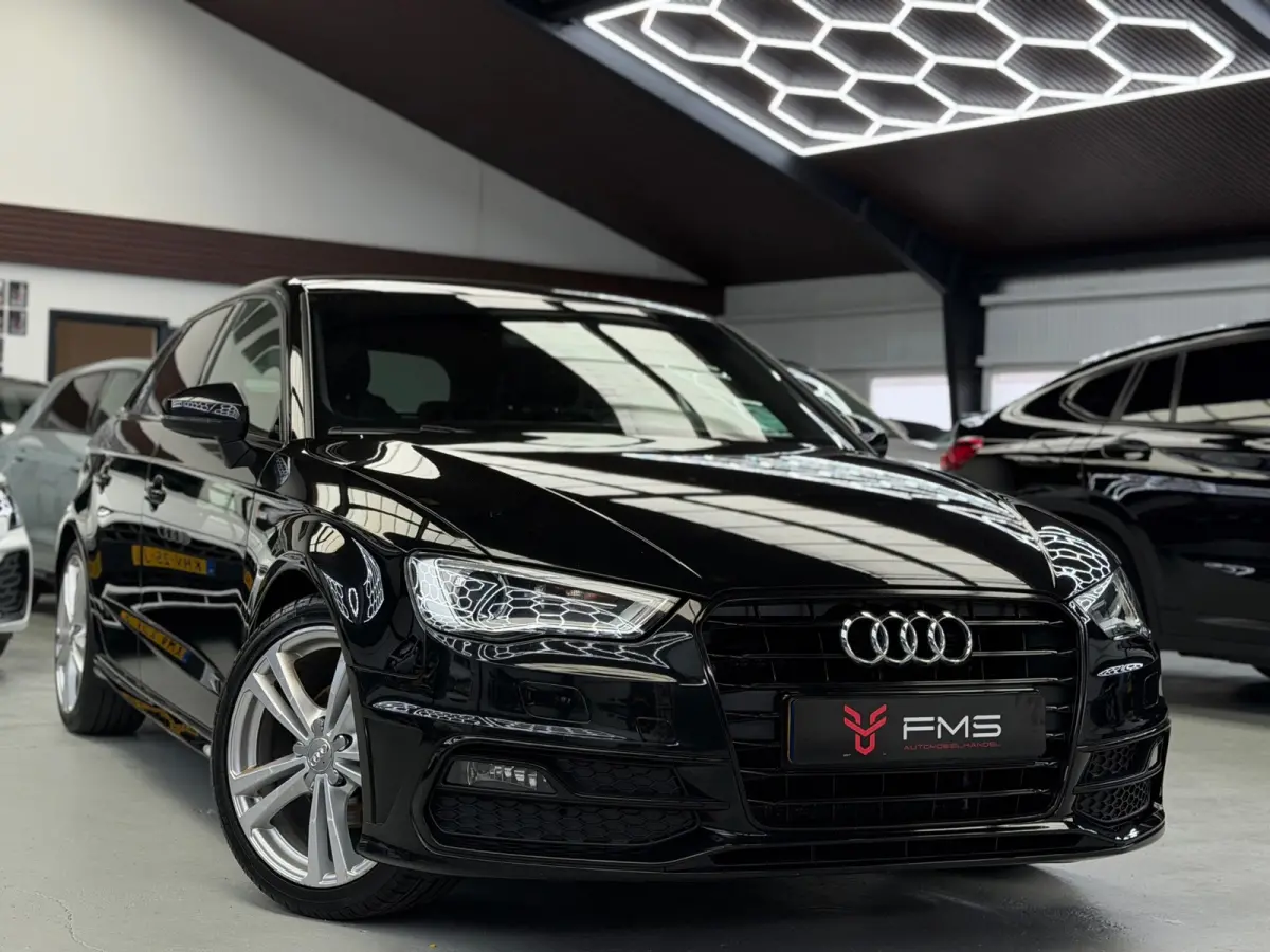 1.4 TFSI CoD 3x S-Line Navigatie
