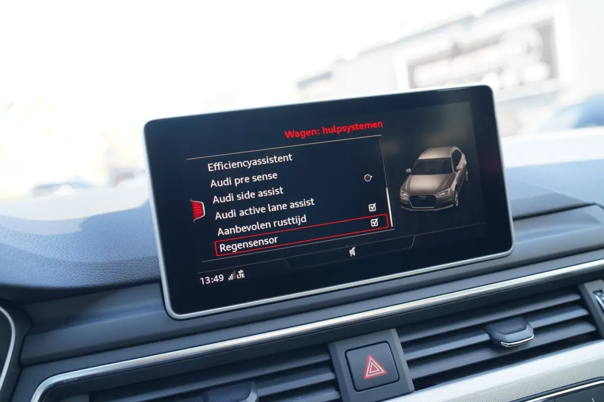 45 TFSI Sport S line black edition | Panorama | Dealer onderhouden | HuD | Camera | Stoelverwarming | LED