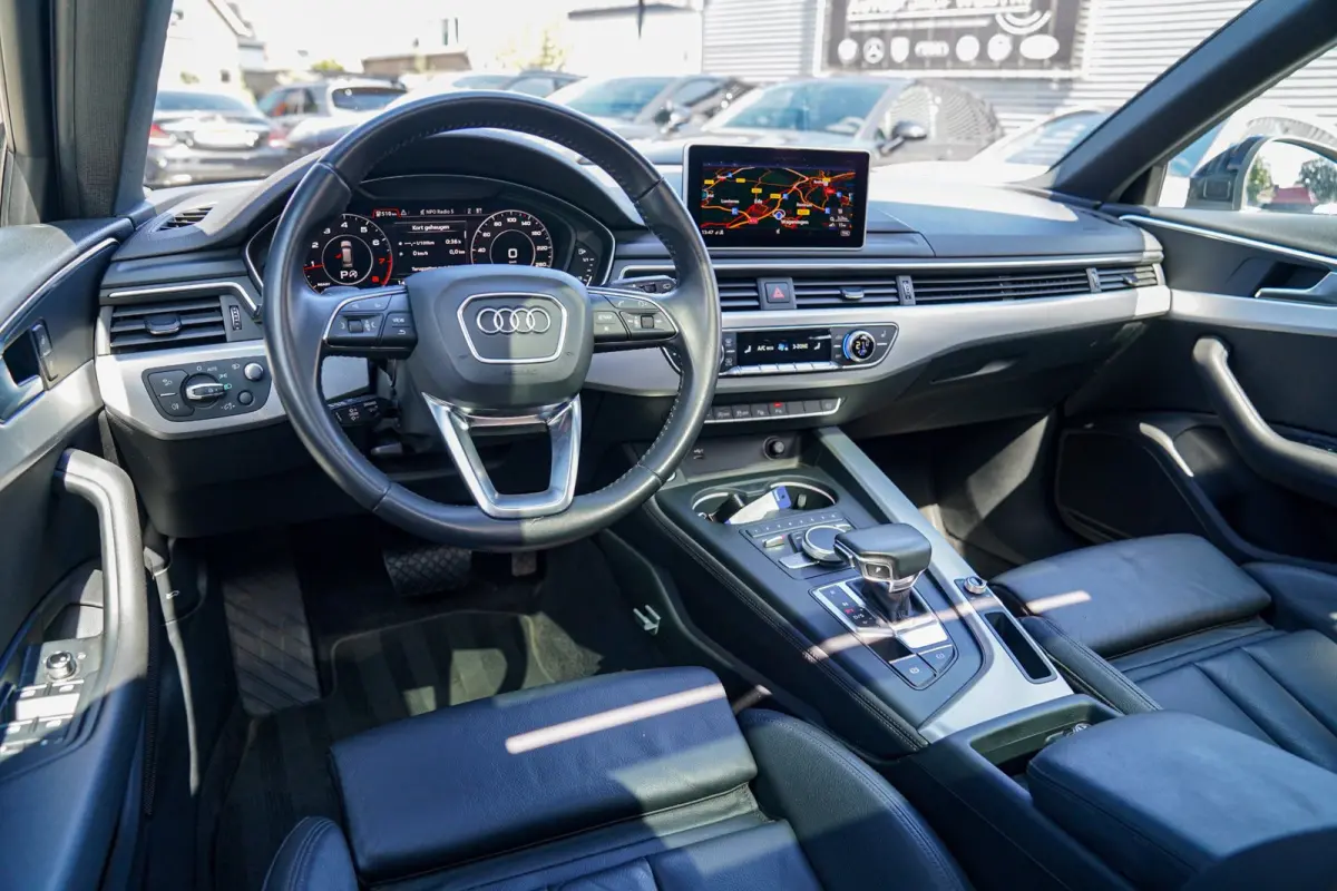 45 TFSI Sport S line black edition | Panorama | Dealer onderhouden | HuD | Camera | Stoelverwarming | LED