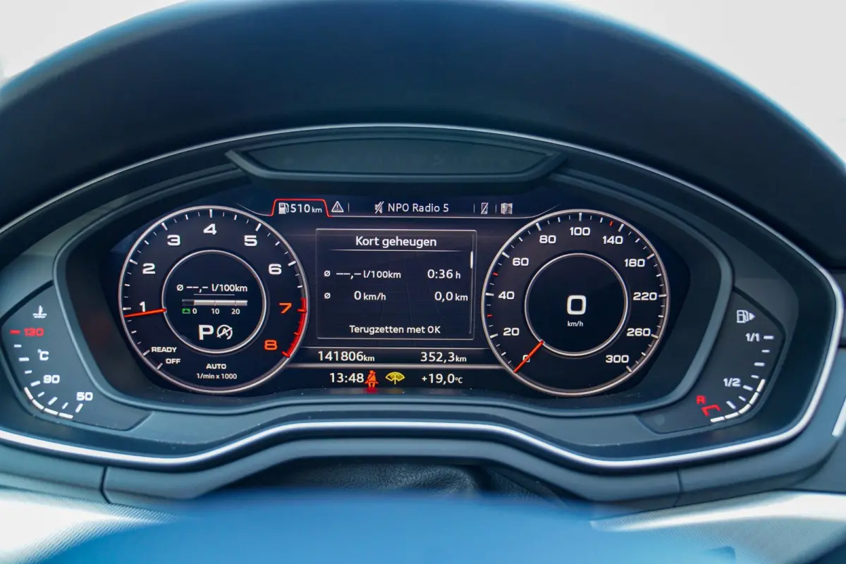 45 TFSI Sport S line black edition | Panorama | Dealer onderhouden | HuD | Camera | Stoelverwarming | LED