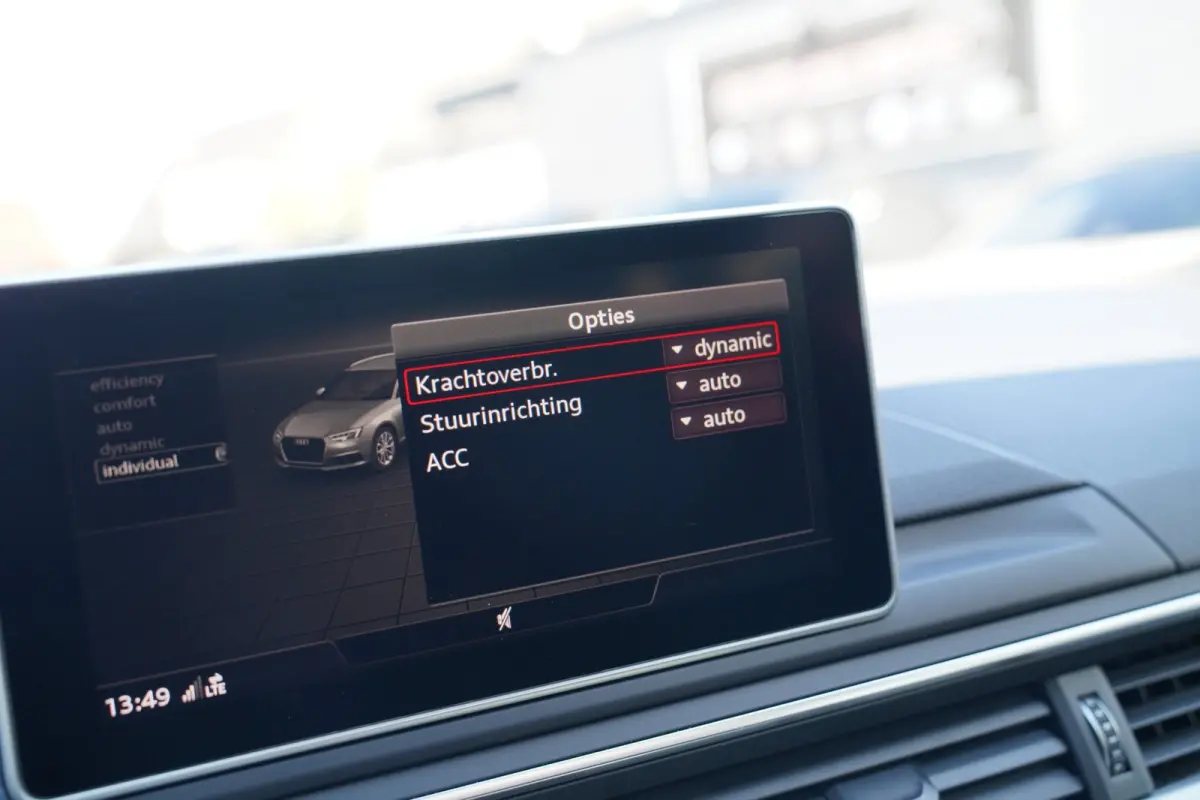 45 TFSI Sport S line black edition | Panorama | Dealer onderhouden | HuD | Camera | Stoelverwarming | LED