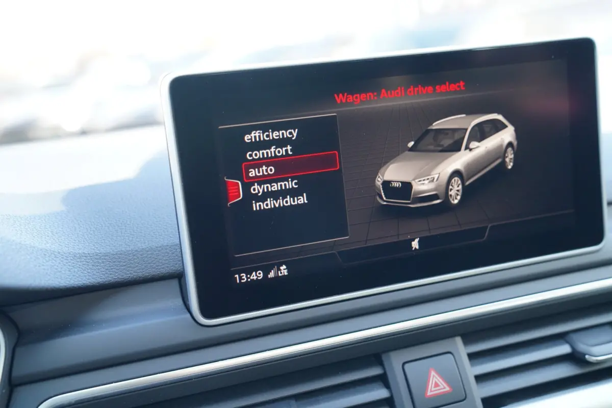 45 TFSI Sport S line black edition | Panorama | Dealer onderhouden | HuD | Camera | Stoelverwarming | LED