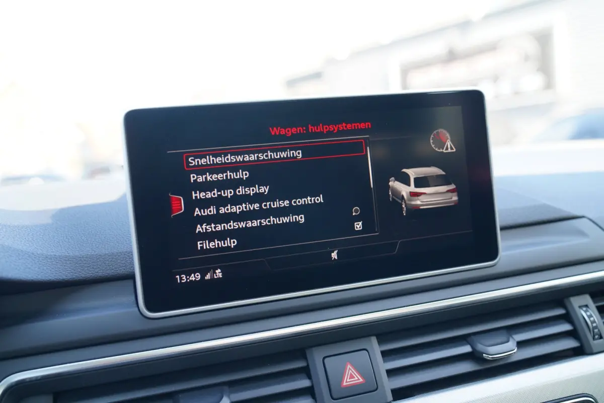 45 TFSI Sport S line black edition | Panorama | Dealer onderhouden | HuD | Camera | Stoelverwarming | LED
