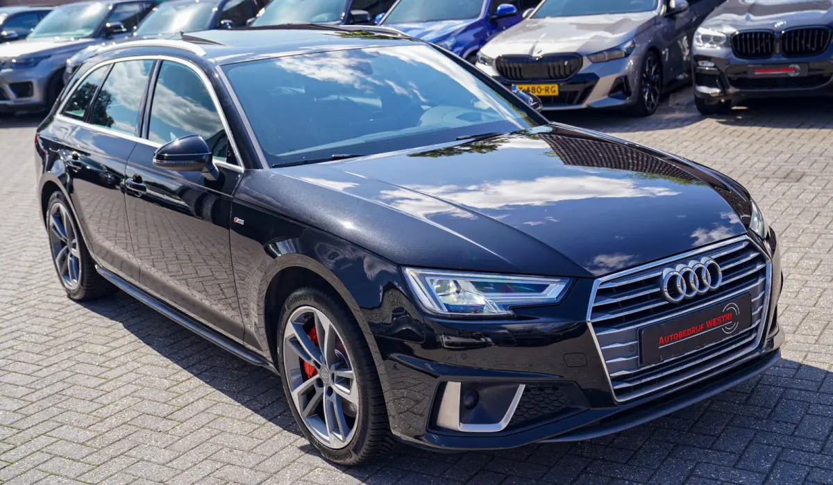 45 TFSI Sport S line black edition | Panorama | Dealer onderhouden | HuD | Camera | Stoelverwarming | LED
