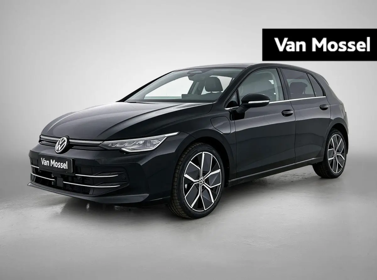 1.5 eHybrid Style Edition 204 PK Plug-in Hybrid | Trekhaak | Panoramadak | Apple Carplay draadloos | Keyless access | Dodehoeksensoren | Ruiten getint | Adaptive cruise control | LED koplamp