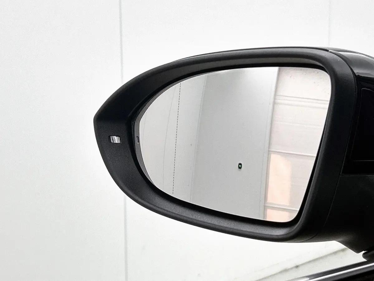 1.5 eHybrid Style Edition 204 PK Plug-in Hybrid | Trekhaak | Panoramadak | Apple Carplay draadloos | Keyless access | Dodehoeksensoren | Ruiten getint | Adaptive cruise control | LED koplamp