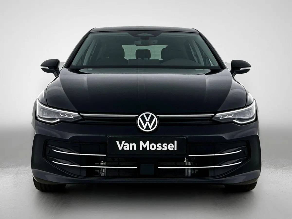 1.5 eHybrid Style Edition 204 PK Plug-in Hybrid | Trekhaak | Panoramadak | Apple Carplay draadloos | Keyless access | Dodehoeksensoren | Ruiten getint | Adaptive cruise control | LED koplamp