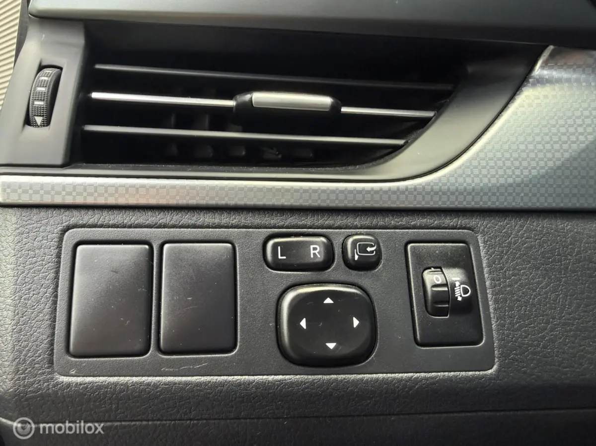 1.8 VVT-i Aspiration | Clima | Camera | Cruise | Navi | 2 eigenaren
