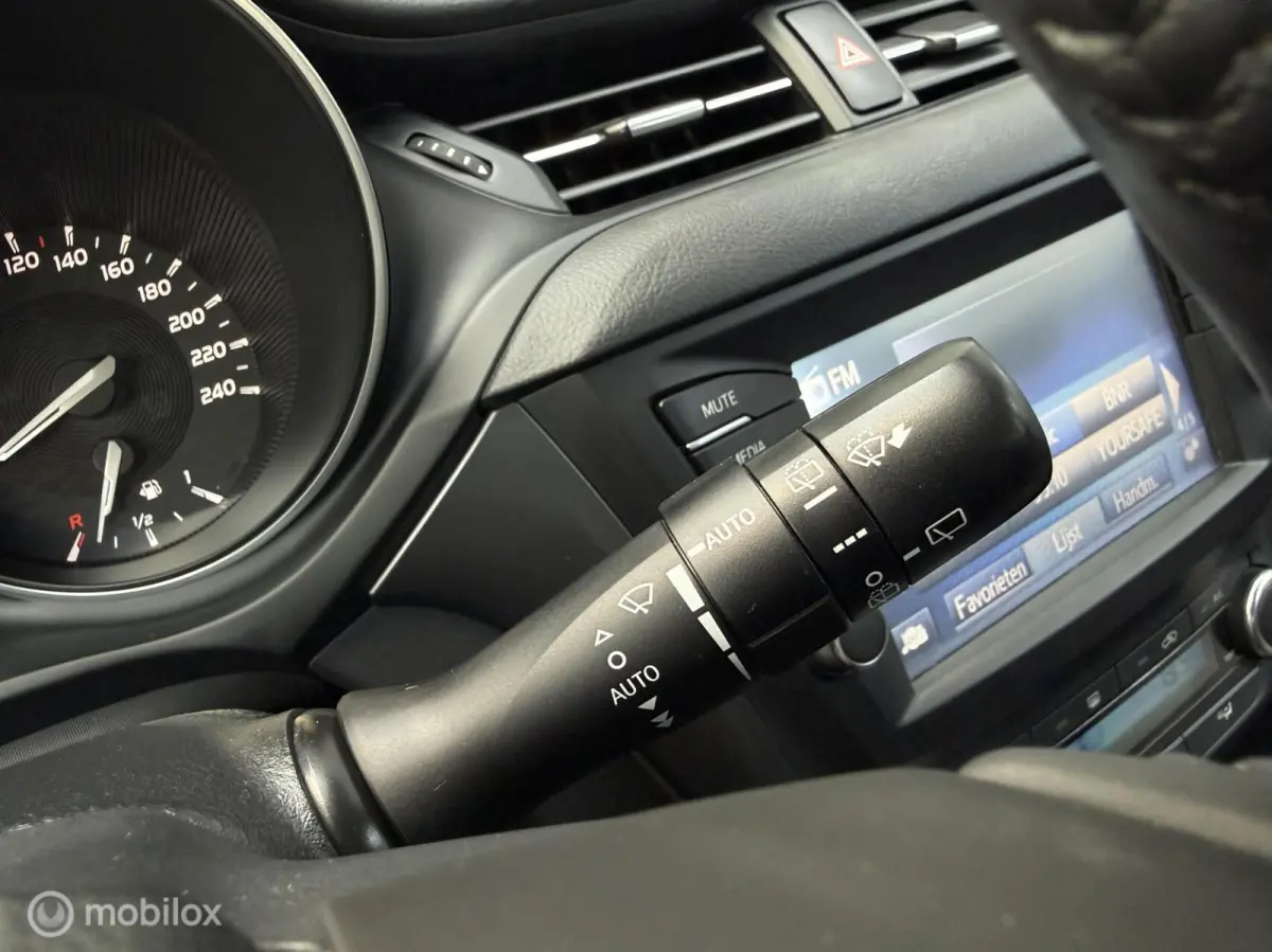 1.8 VVT-i Aspiration | Clima | Camera | Cruise | Navi | 2 eigenaren